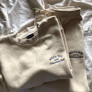 White fox essentials sweatsuit